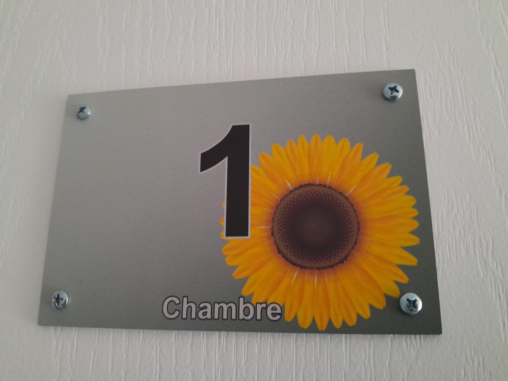 Chambres D Hotes Au P'Tit Bonheur Campagnard Jarnosse Habitación foto